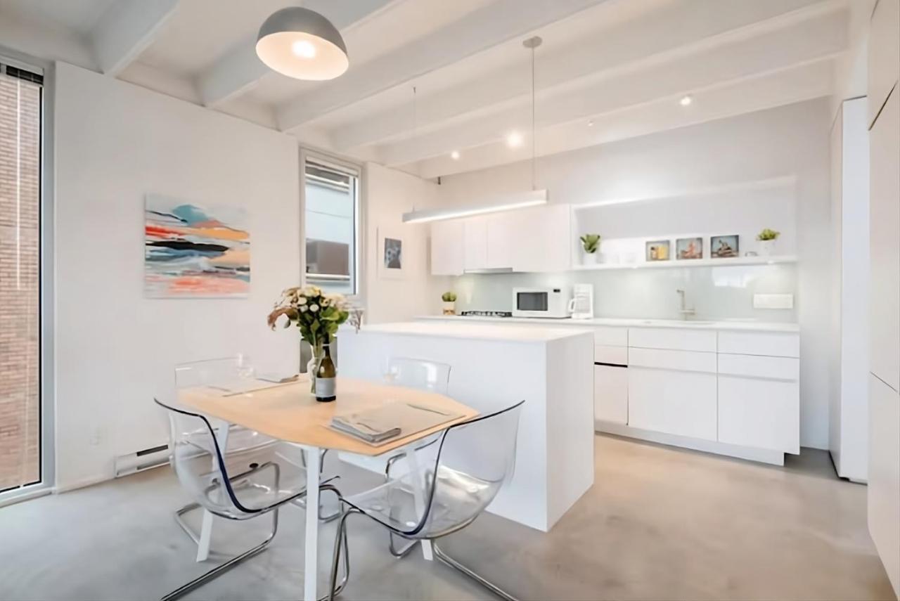 Modern, Bright & Central 1-Bed Downtown Apt Close To Rogers Arena Vancouver Exterior foto
