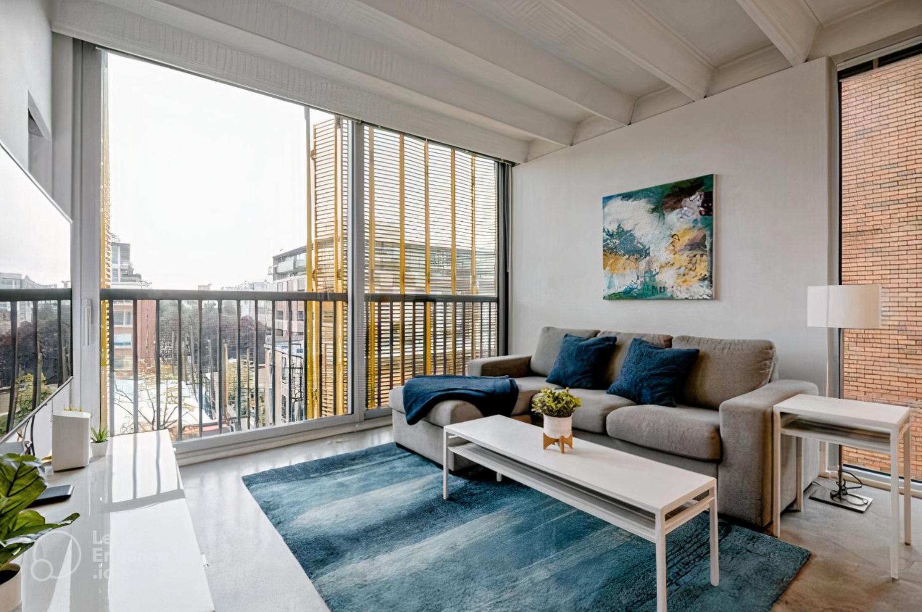 Modern, Bright & Central 1-Bed Downtown Apt Close To Rogers Arena Vancouver Exterior foto